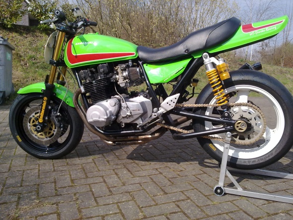 z1000